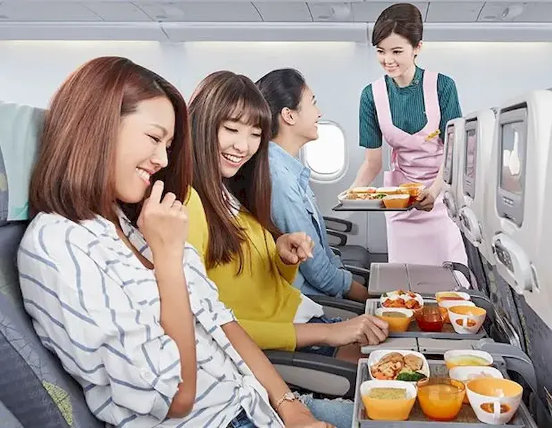 Eva Air có cung cấp suất ăn không